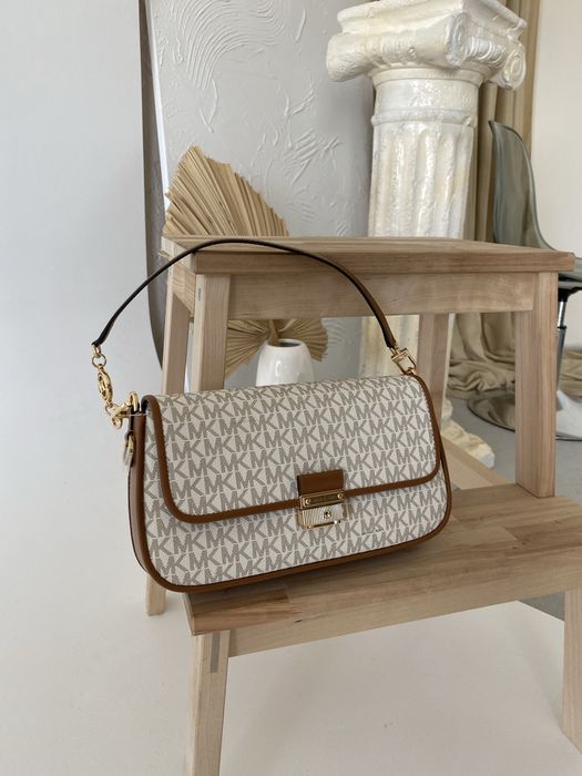 Сумка жіноча Michael Kors Bradshaw 2 ременя