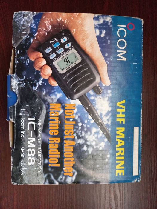 Рация ICOM  iC-M88