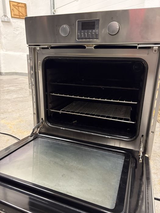 Forno Ariston em bom estado