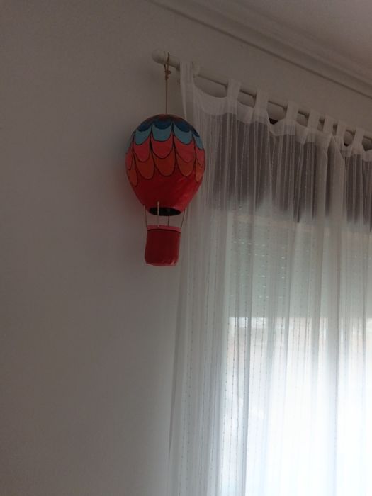 Balão feito de pasta papel