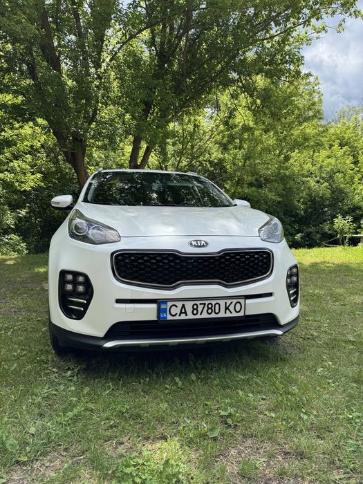 Продам Кіа Sportage 2015 рік  1.7 Дизель Автомат
