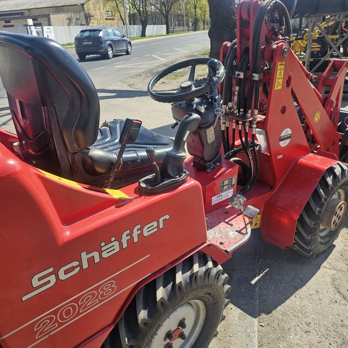 Miniładowarka schaffer 2028