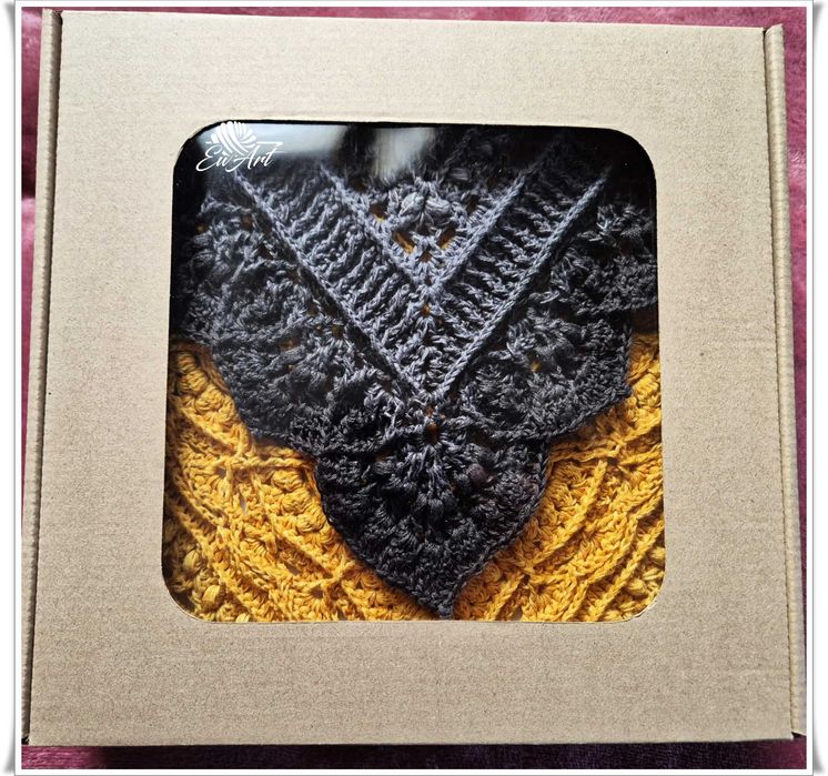 Chusta szydełkowa. Rękodzieło