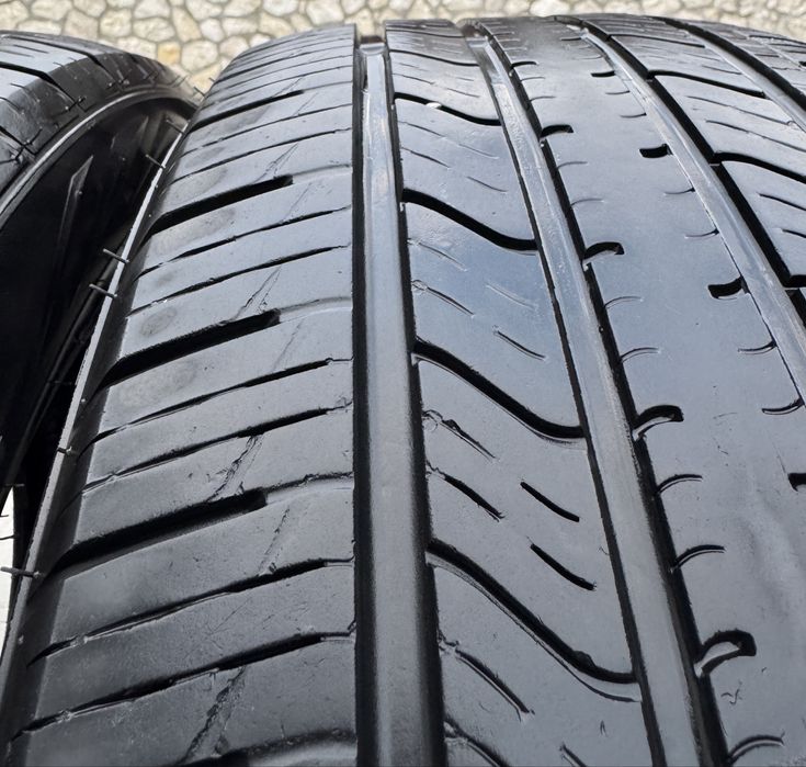 Комплект резини 235/55/R19