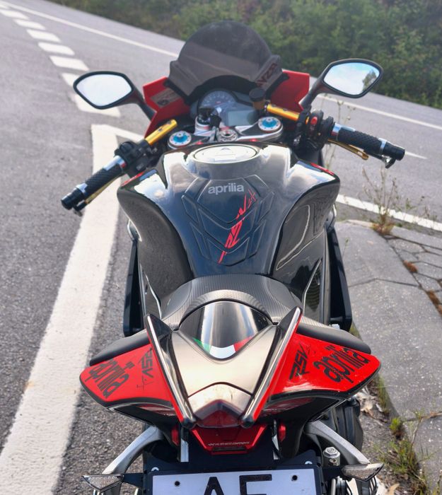 Aprilia RSV4 2012