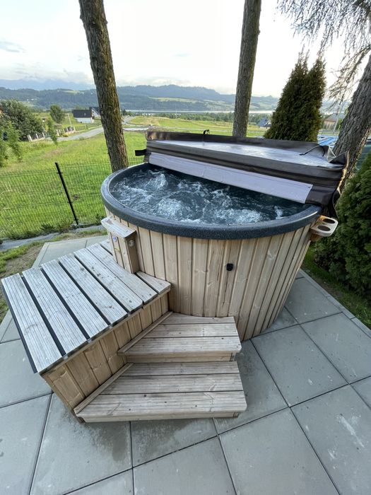 Domki na wynajem nad jeziorem Czorsztyńskim. Balia,Sauna.