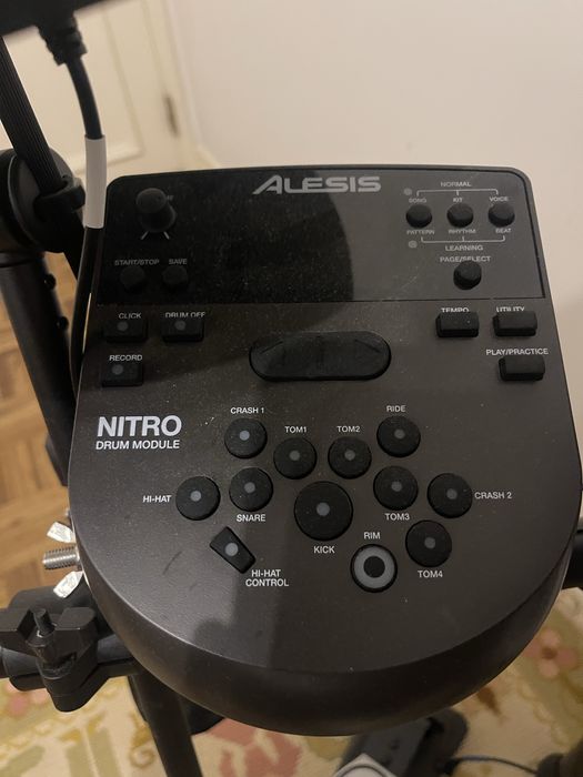 Bateria eletrónica Alesis Nitro Mesh