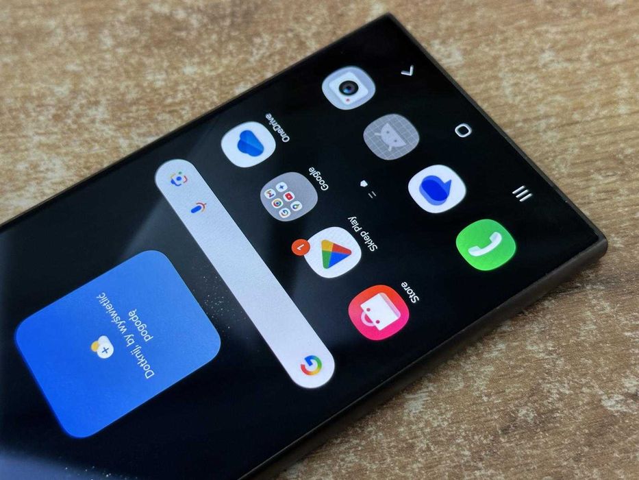 Telefon SAMSUNG S24 ULTRA Karton