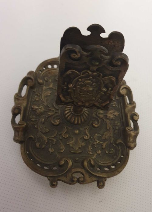 Belíssima Fosforeira / Cinzeiro, em estanho - Anos 60