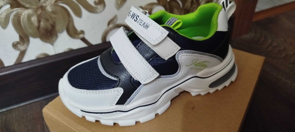 Продам кросівки для хлопчика