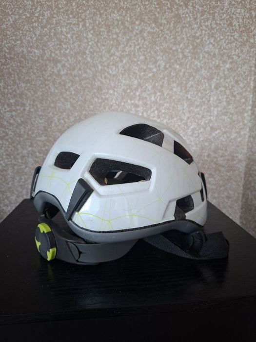 Kask rowerowy dla dziecka 53-57 cm.
