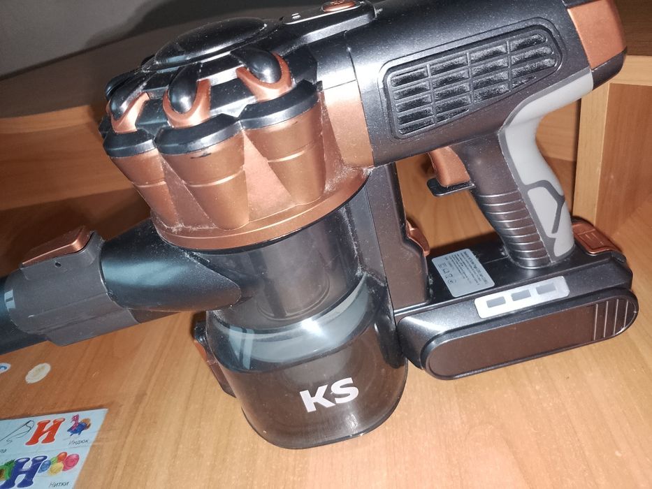 Аккумуляторный пилесос