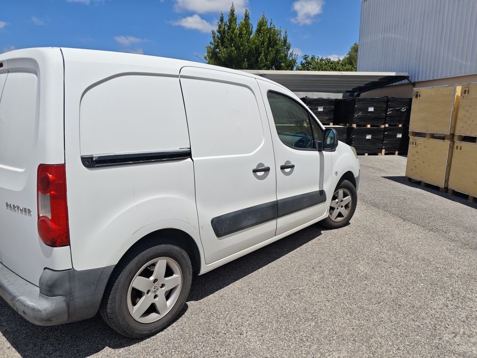 Peugeot Partner  2 lugares com baixa km