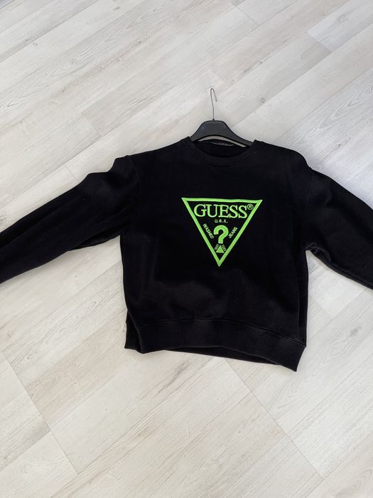Bluza firmy Guess czarna