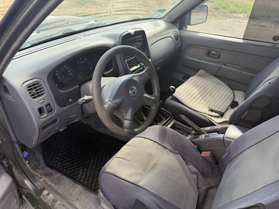 Продам Nissan NP300 4x4