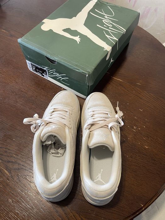 кросівки jordan flight court джордани 4 low