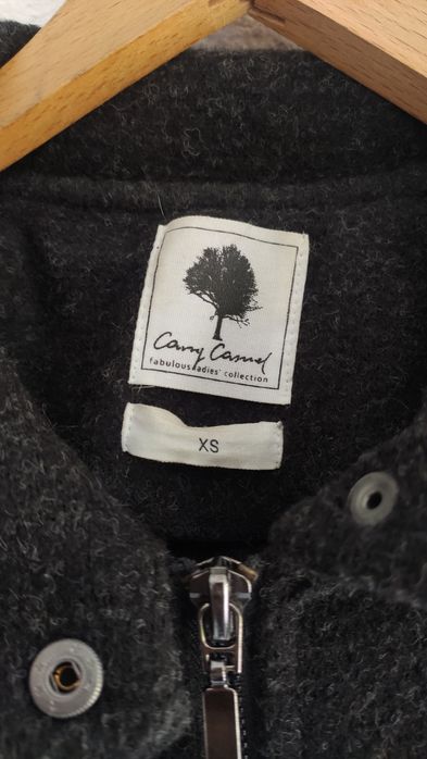 Jesienno-wiosenny płaszcz za kolano - Carry Casual