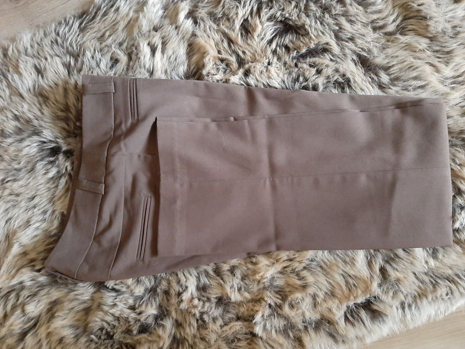 Eleganckie materiałowe spodnie Vero Moda
