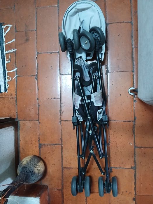 Carrinho de bebé