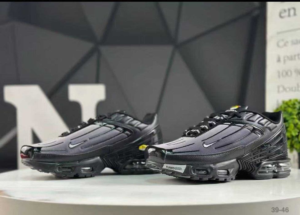 Air Max TN Plus III R.45