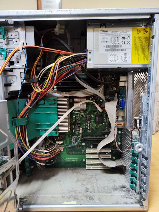 Комп'ютер стаціонарний. ПК. Монітор.