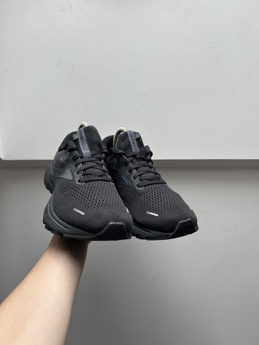 Кросівки Brooks -розмір 43