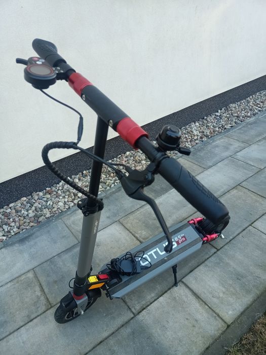 Hulajnoga elektryczna Motus 8,5 pro lite