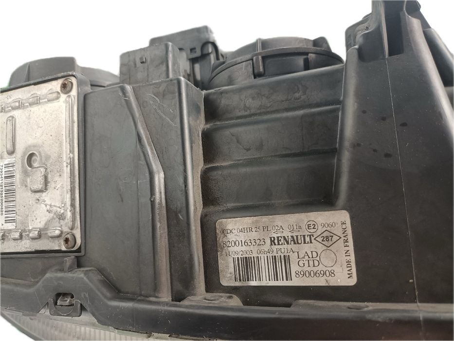 Ótica / farol esquerda RENAULT Laguna II (BG0/1_)
