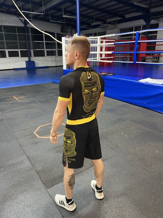 Манто Рашгард и Шорты Комплект Для Тренировок