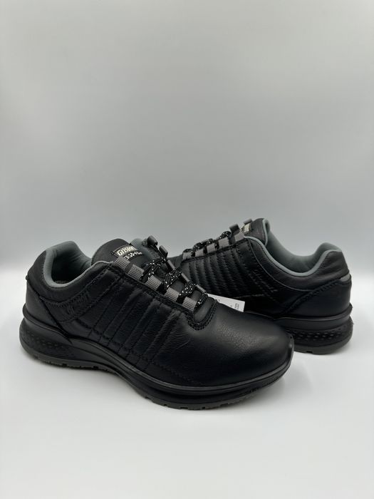 Оригінальні шкіряні кросівки Grisport, нові, чорного кольору