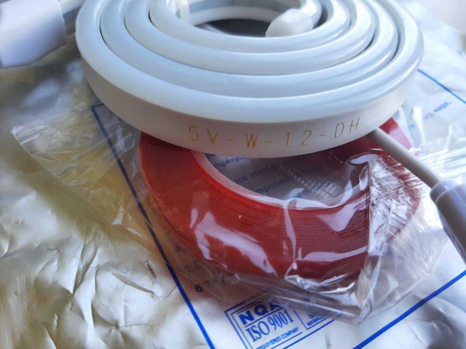 Світлодіодна 1,2,3,4та5м неонова стрічка  із сенсорним датчиком