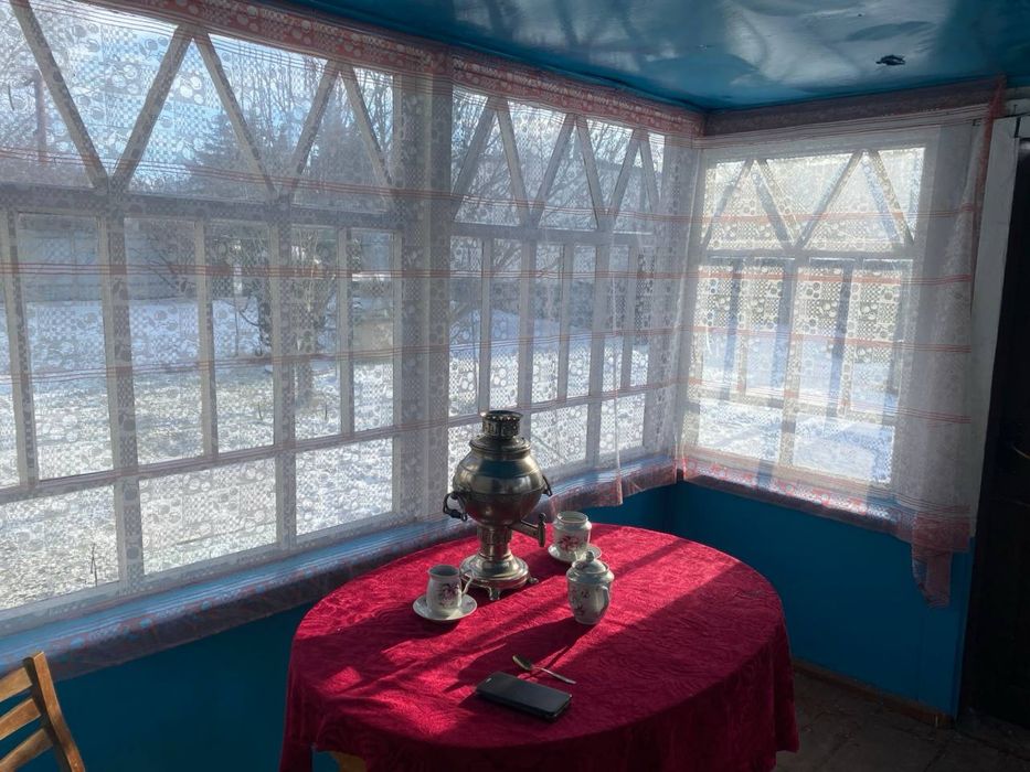 Продам затишний будинок біля річки, ділянка 40 соток