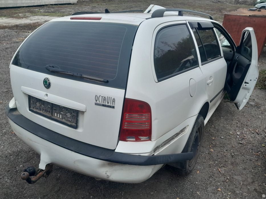 Шкода тур 1.6 газ.ДТП.