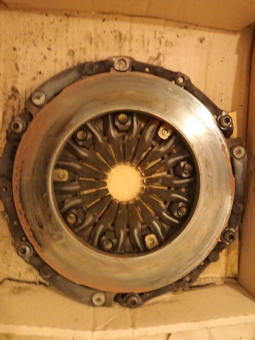 Маховик цилиндр сцепление помпа ремень ГРМ Citroen Peugeot - б/у