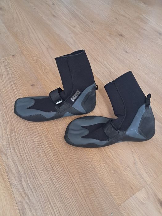 Botas  Deeply para surf