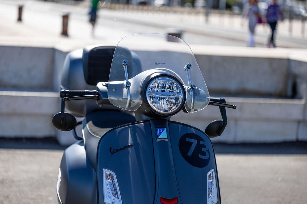 Vespa 300 GTS +Top Case + vidro proteção + Termignoni completo
