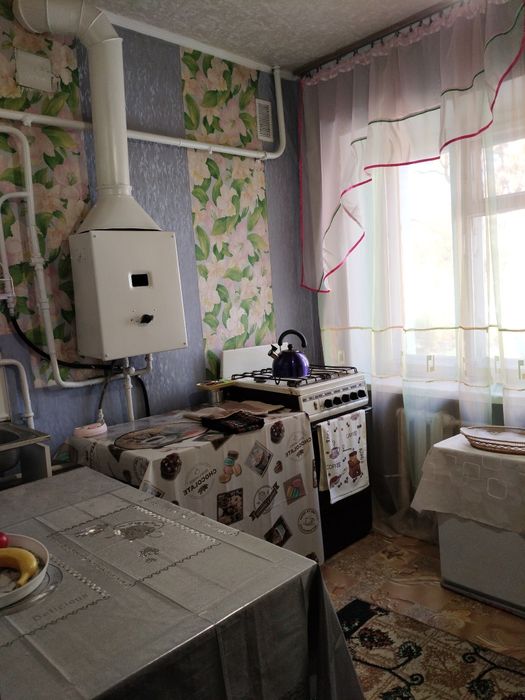 Продається 2х кімнатна квартира в цегляному будинку