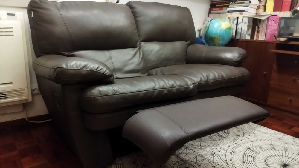 Sofá 2 lugares com sistema de descanso