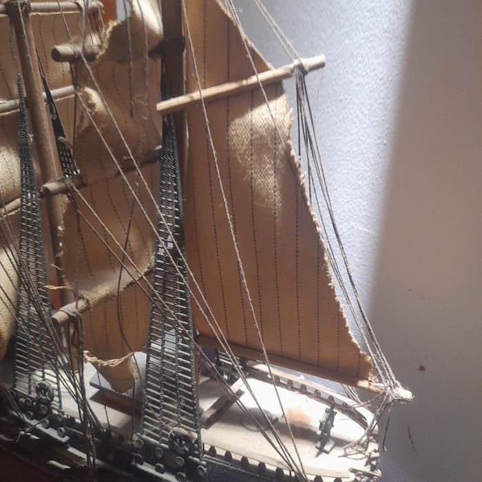 Vendo decoração em madeira