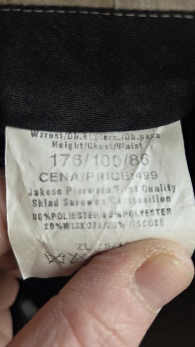 Garnitur męski elegancki