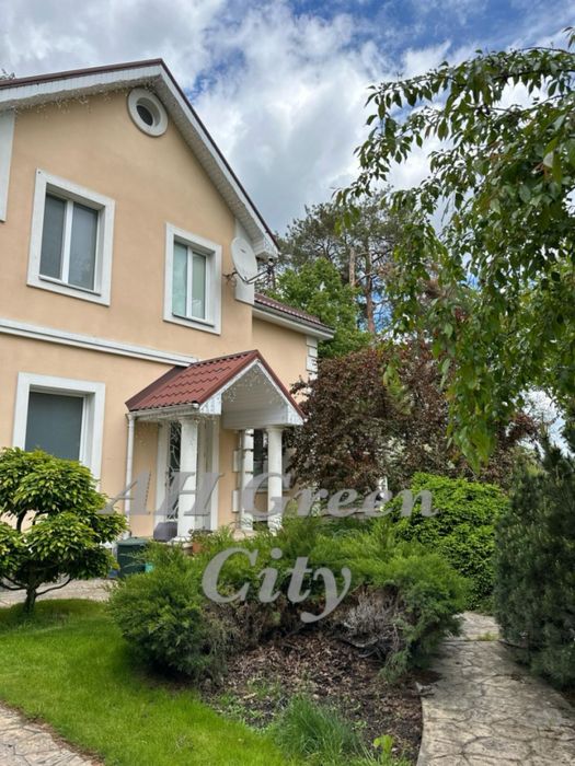 Продаж будинку в центрі Ірпеня