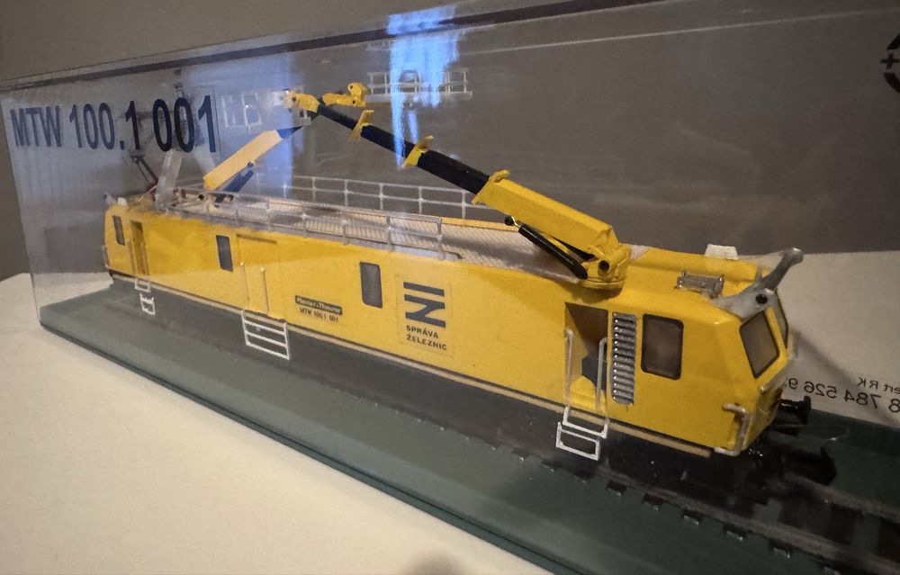 Model pociągu sieciowego MTW 100.1 w skali H0 V3 UPGRADE