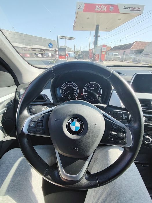 BMW X1 16d caixa automática