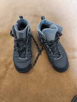 Botas femininas para caminhada