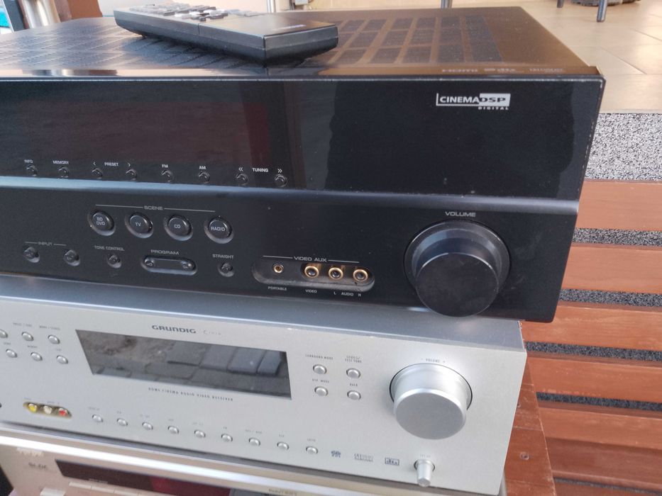 Amplituner Yamaha RX -V367 stan bardzo dobry. uszkodzony.