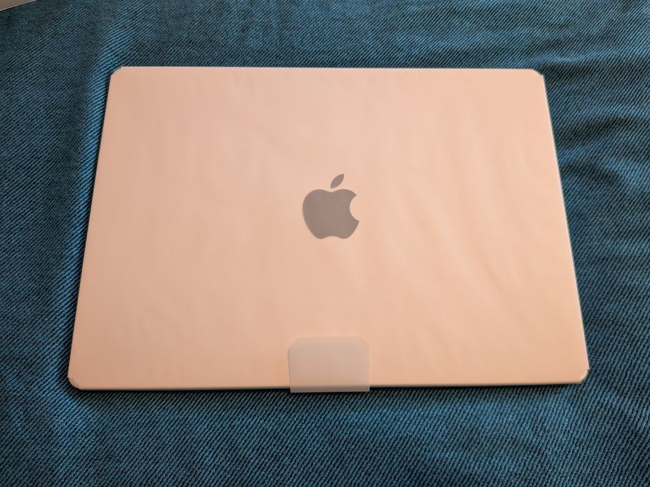 MacBook Pro M5 14"