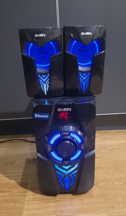 Колонки sven 2070. 2.1.(Акустическая система) Bluetooth, fm, USB, aux.