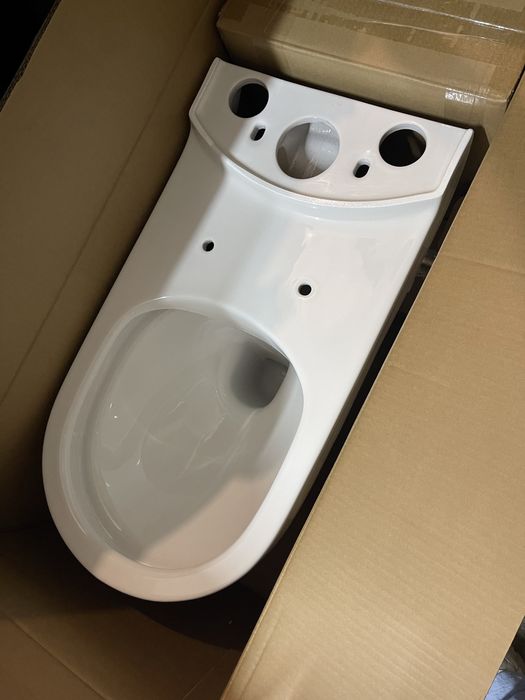 WC z umywalką bezkolnierzowy 2w1 kingfisher