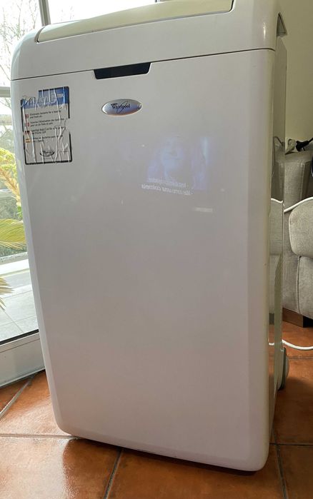 Ar condicionado móvel monobloco Whirlpool