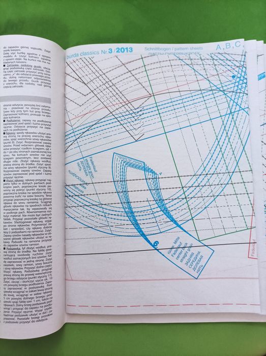Burda gazeta z wykrojami